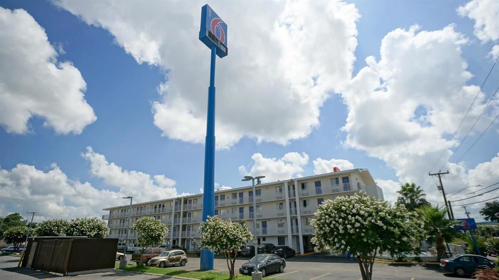 Red Roof Inn San Antonio Northeast - Rittiman Rd Exterior photo