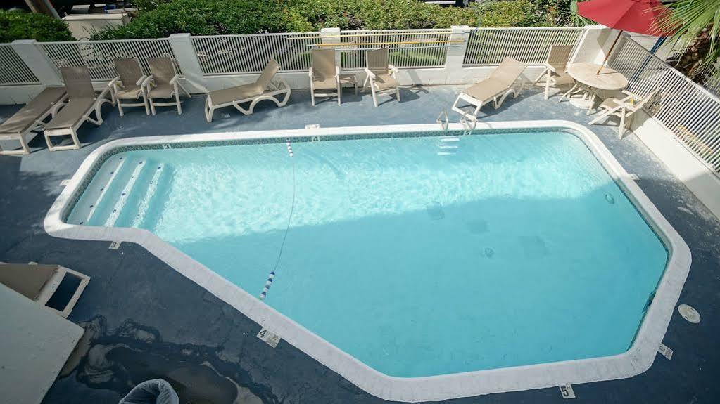 Red Roof Inn San Antonio Northeast - Rittiman Rd Exterior photo